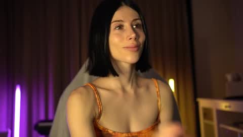 lady_nicolett online show from 11.22.25