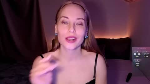 LadyAdele online show from 01.11.25