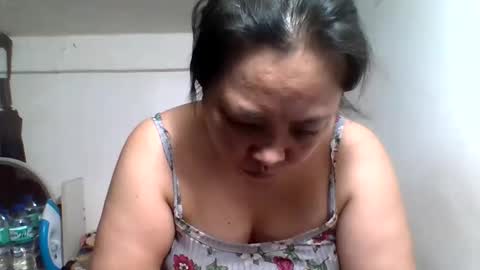 ladybignipples4u online show from 04.22.26