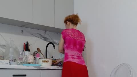 Sima Ladybigsmile online show from 02.01.26