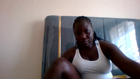 lindah32 online show from 12.26.24