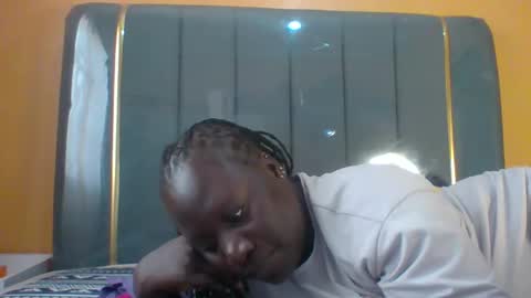 lindah32 online show from 10.01.25