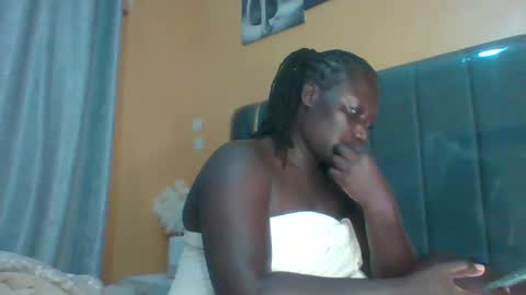 lindah32 online show from 11.21.25