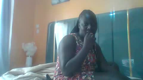 lindah32 online show from 12.22.25