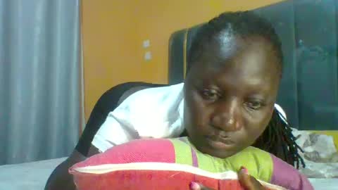 lindah32 online show from 06.25.26