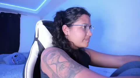  Lady  online show from 01.25.25