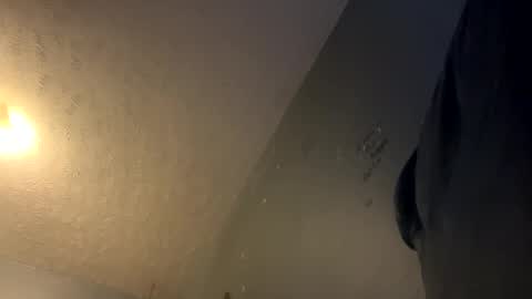 Snapshot of ladybug9097 chatting on 12.25.24 RockStar Couple online show from 12.25.24