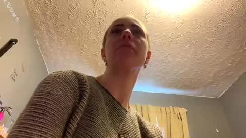 Snapshot of ladybug9097 chatting on 03.09.25 RockStar Couple online show from 03.09.25