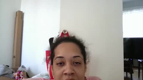 Snapshot of ladycinnabon chatting on 01.03.25 Stephanie online show from 01.03.25