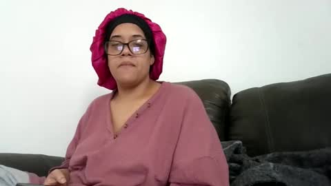 Snapshot of ladycinnabon chatting on 10.15.25 Stephanie online show from 10.15.25