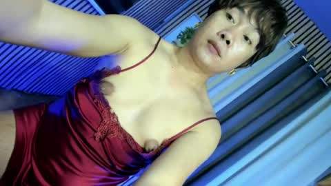 Snapshot of ladyfox_95 chatting on 06.20.26 ask me online show from 06.20.26