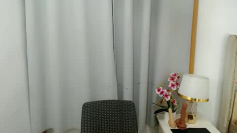 Snapshot of ladyfucker_ chatting on 09.25.25 ladyfucker_ online show from 09.25.25