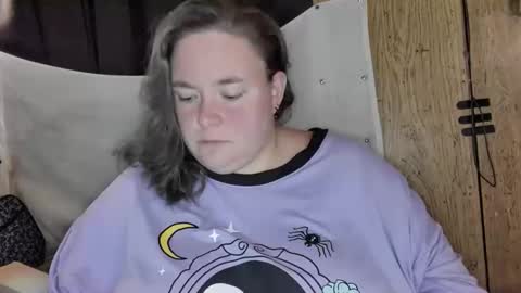 LadyLynn13 online show from 11.17.25