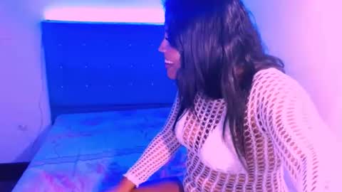 laura online show from 04.13.26