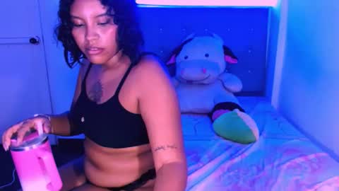 laura online show from 04.25.26