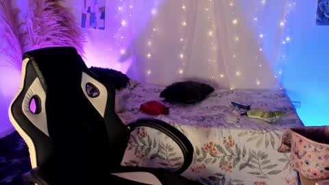 Lady  online show from 05.17.26