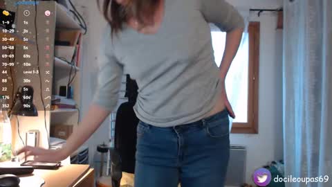 Snapshot of laeti34 chatting on 12.11.24 Lea online show from 12.11.24