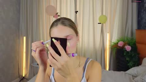 Lilia online show from 09.30.25