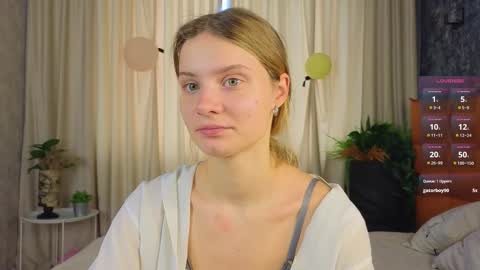 Lilia online show from 10.19.25