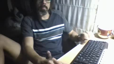La Genova esta Dura beard boy male dick mastubate latinosexy latinohot latino glasses mature strong stronglegs online show from 06.28.26