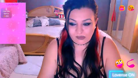 Snapshot of lagerthaa1 chatting on 02.05.26 Arielle online show from 02.05.26