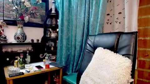 laia_hadid online show from 03.03.26