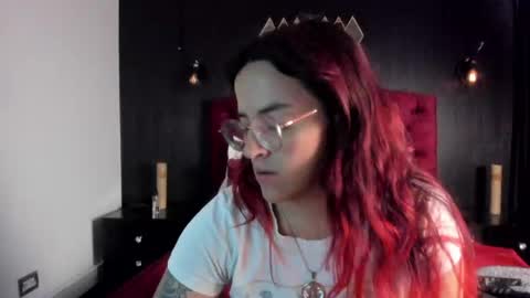 Snapshot of laia_jonees chatting on 07.20.26 Laia online show from 07.20.26