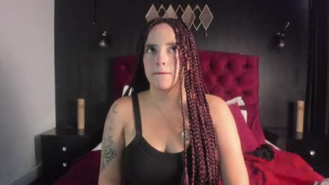 Snapshot of laia_jonees chatting on 07.21.26 Laia online show from 07.21.26