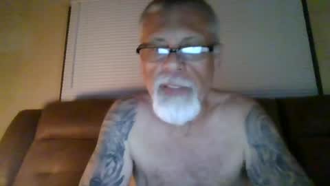 Snapshot of laidbackluxury chatting on 06.16.26 laidbackluxury online show from 06.16.26