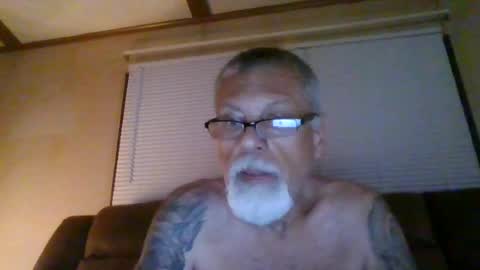 Snapshot of laidbackluxury chatting on 06.19.26 laidbackluxury online show from 06.19.26