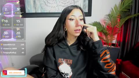 Snapshot of laila_angel chatting on 03.04.25 laila_angel online show from 03.04.25