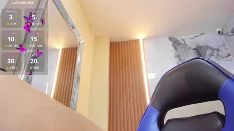   online show from 10.02.25