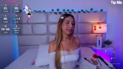 Laila Stilwills online show from 11.07.25