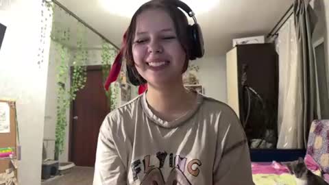 Snapshot of lakenyagarmany chatting on 06.14.26 Chelsea online show from 06.14.26