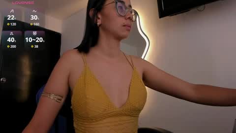 Snapshot of lakshmi_rai chatting on 05.12.26 lakshmi_rai online show from 05.12.26