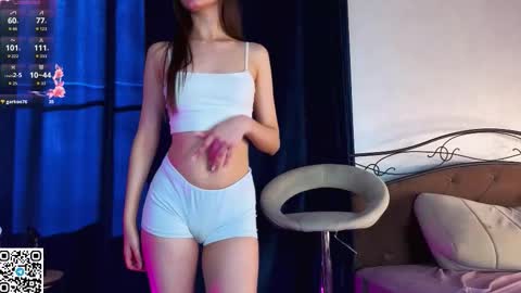 Snapshot of lalajecks chatting on 10.28.25 Julia online show from 10.28.25