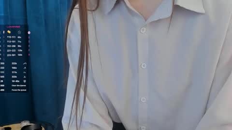 Snapshot of lalajecks chatting on 11.14.25 Julia online show from 11.14.25