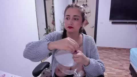 Snapshot of lalanaughty1 chatting on 12.16.24 Sofi online show from 12.16.24
