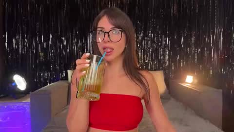 Ellina online show from 10.25.25