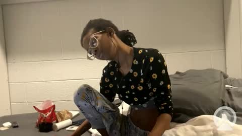 lalunevelvet online show from 02.17.25