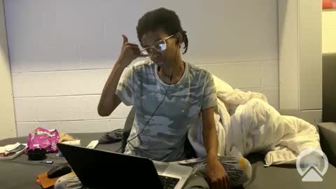 lalunevelvet online show from 02.26.25