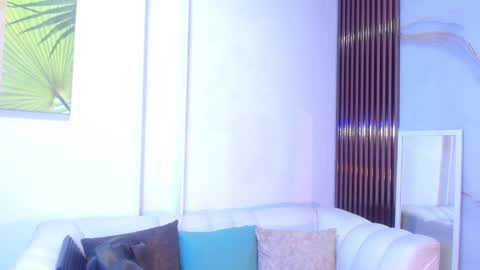 Laura online show from 10.09.25