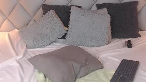 Snapshot of lalycastro chatting on 01.30.25 Laly Castro online show from 01.30.25