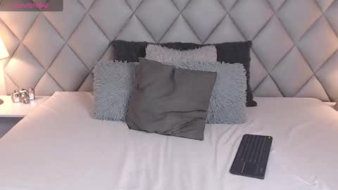 Snapshot of lalycastro chatting on 03.06.25 Laly Castro online show from 03.06.25