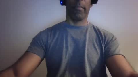 Snapshot of lamanta72 chatting on 10.21.25 lamanta72 online show from 10.21.25