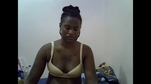 Snapshot of lamensha chatting on 09.21.25 lamensha online show from 09.21.25