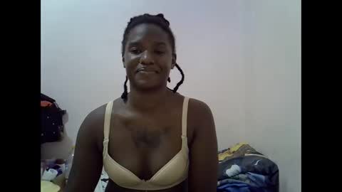 Snapshot of lamensha chatting on 10.03.25 lamensha online show from 10.03.25