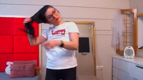 LanaBanner online show from 02.08.26