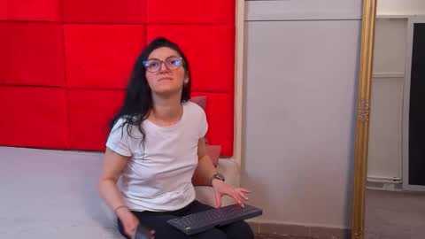 Snapshot of lana_banner chatting on 04.26.26 LanaBanner online show from 04.26.26