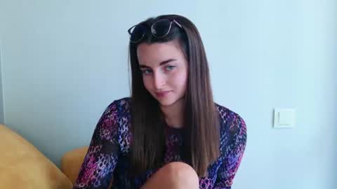 Snapshot of lana_gl chatting on 06.29.26 lana_gl online show from 06.29.26